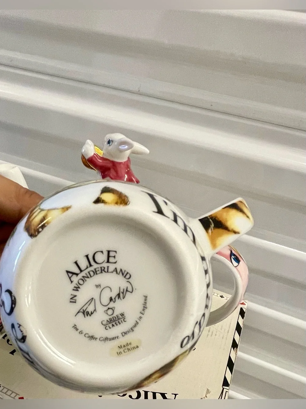 Paul Cardew Alice in Wonderland 12pc Tea Set For 4 Boxed